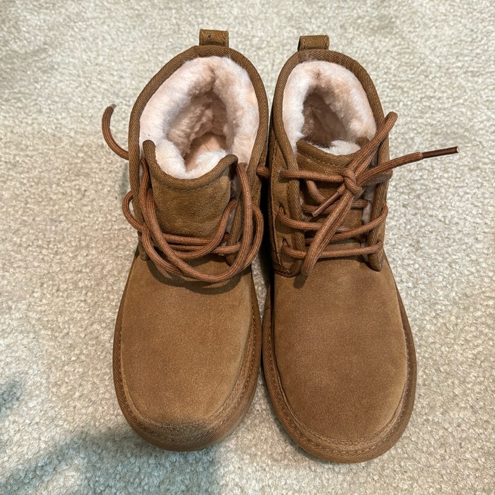 Neumel Chukka Ugg Boot